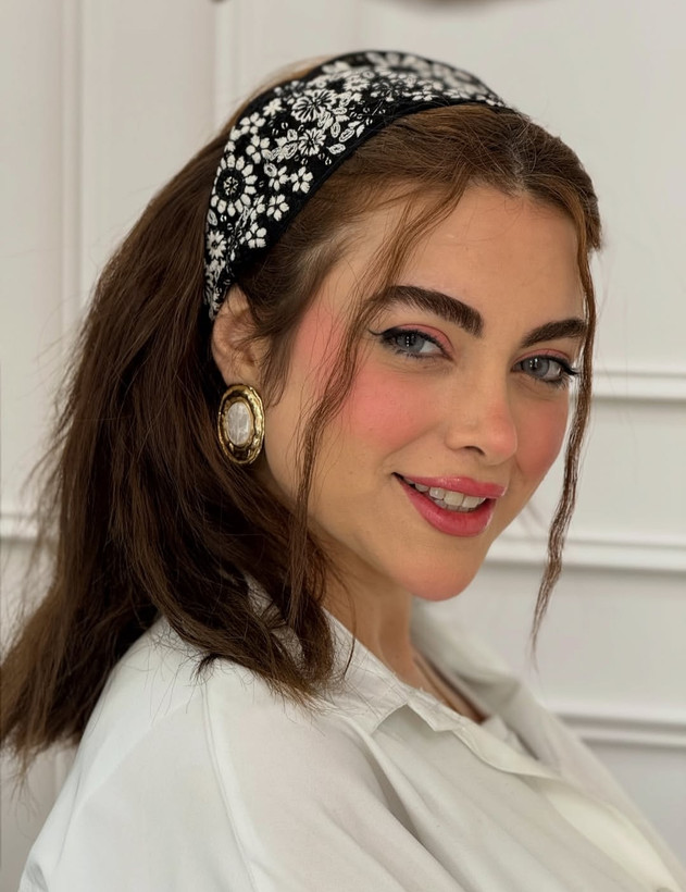 تل مو مشکی گلدوزی